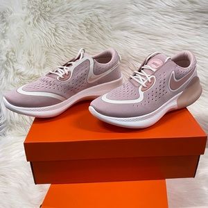 Sz 10.5 Womens nike Joyride Run 2 POD `echo pink